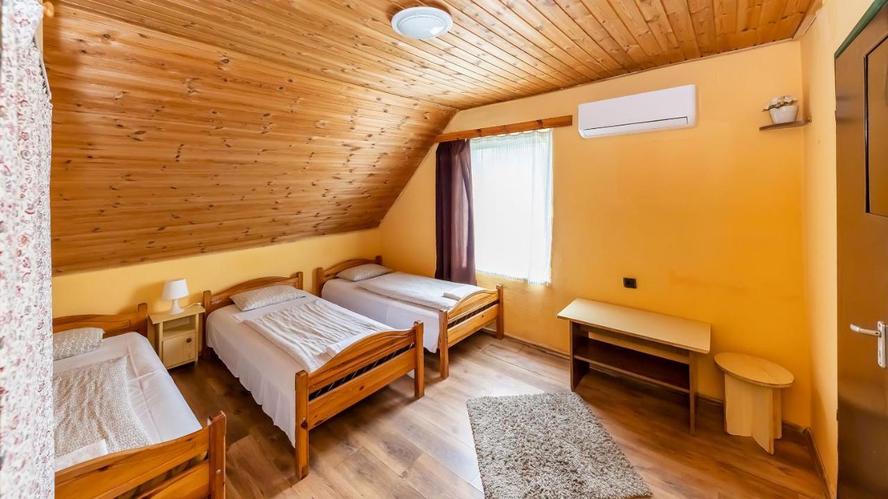 Csillagtura Panzio Bed and Breakfast Έγκερ Εξωτερικό φωτογραφία