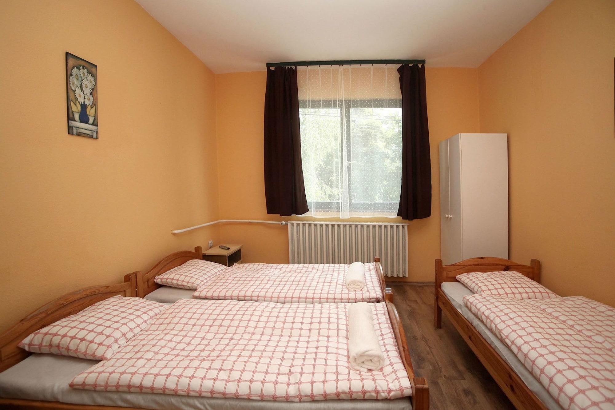 Csillagtura Panzio Bed and Breakfast Έγκερ Εξωτερικό φωτογραφία